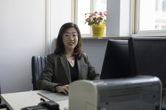 师之典范|以敬畏之心践行教育使命 用创新实践点亮育人星空——记辽宁省教学名师leyu乐鱼中国体育官网戴璐教授