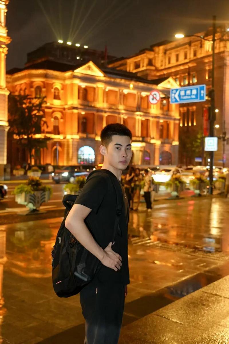0d8bc5d6983cba96739ef565dcda97e0.jpg